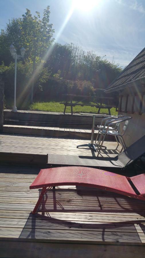 Maison du pays de Salers dans le parc des volcans d'Auvergne Saint-Projet-de-Salers Extérieur photo